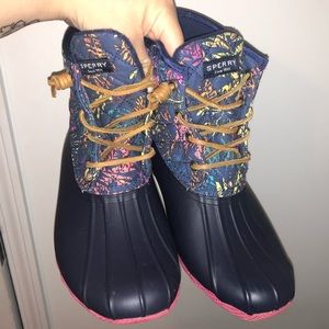 Sperry duck boots. 💖
